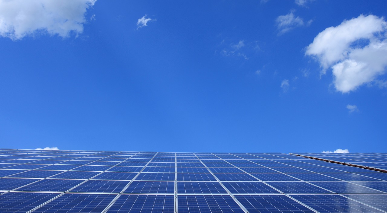 The Bright Side of Solar: Shedding Light on the Costs of Going Solar